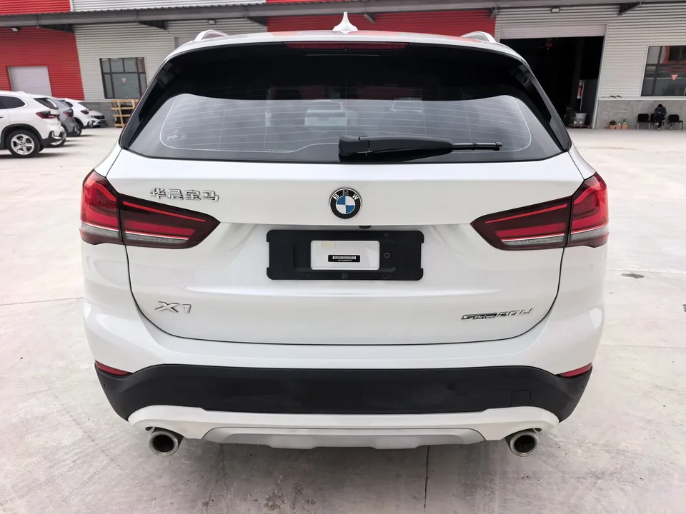 BMW X1 BMW X1 2022 sDrive20Li Fashion 2023 — thumbnail 2