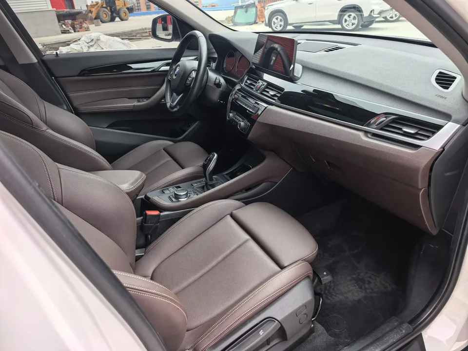 BMW X1 BMW X1 2022 sDrive20Li Fashion 2023 — thumbnail 3