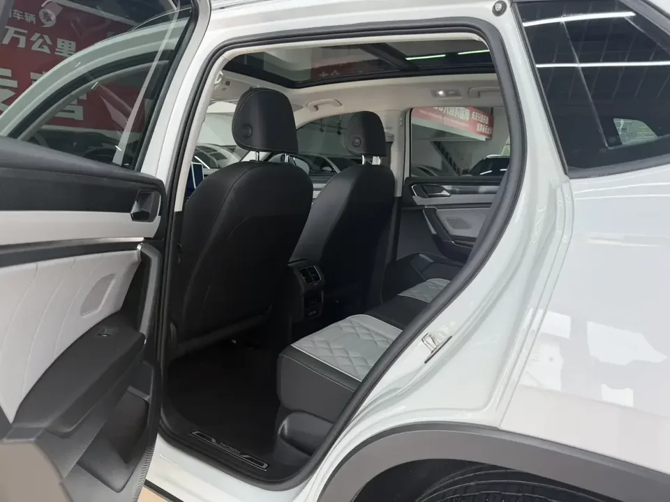 Volkswagen Tayron Tanyue 2023 280TSI 2WD Luxury Plus Advanced Edition 2023 — thumbnail 5