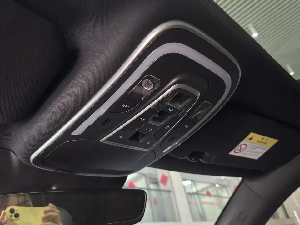 BYD Tang DM Tang DM 2021 DM-i 1.5T 112KM Premium Edition 2022 — thumbnail 4