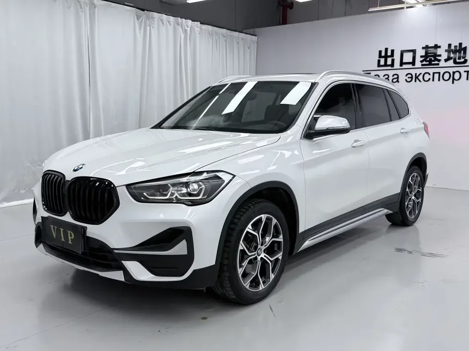 BMW X1 BMW X1 2022 sDrive20Li Fashion 2022 — photo 1, buy with delivery to Moscow