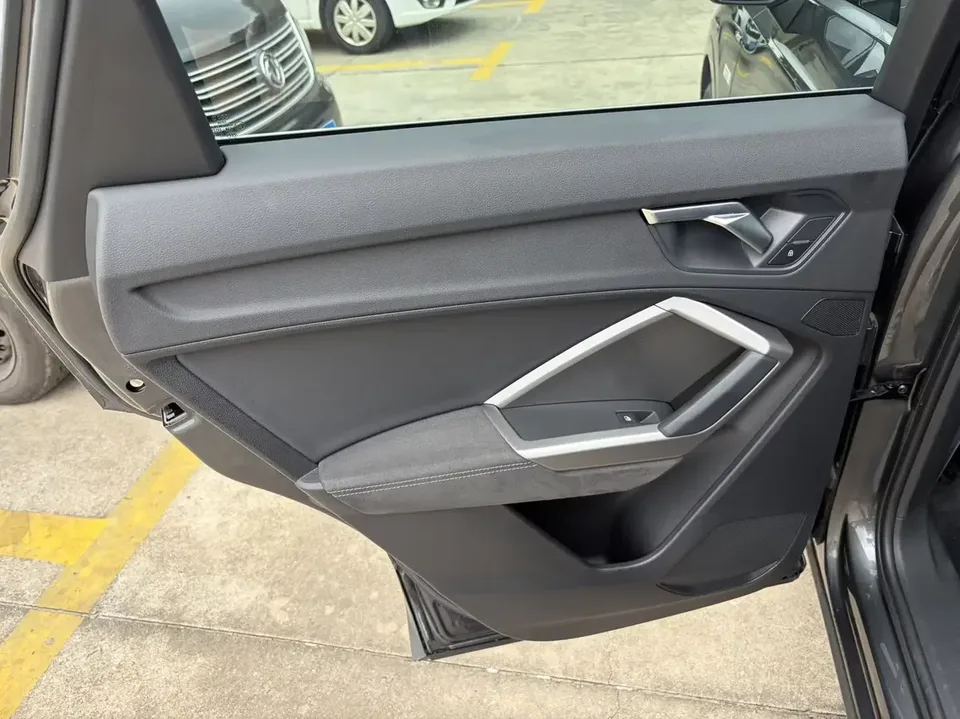 Audi Q3 Audi Q3 2022 35 TFSI Stylish Dynamic 2023 — thumbnail 3
