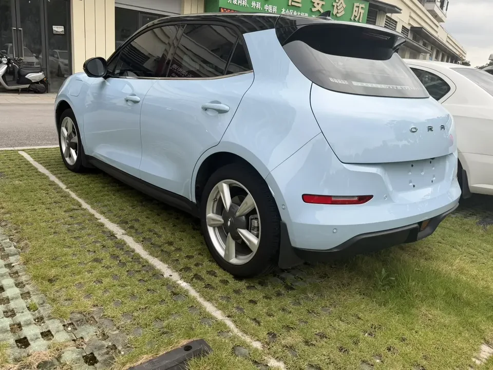 ORA Euler good cat Euler good cat 2021 400km standard range Athena version lithium iron phosphate battery 2022 — thumbnail 4