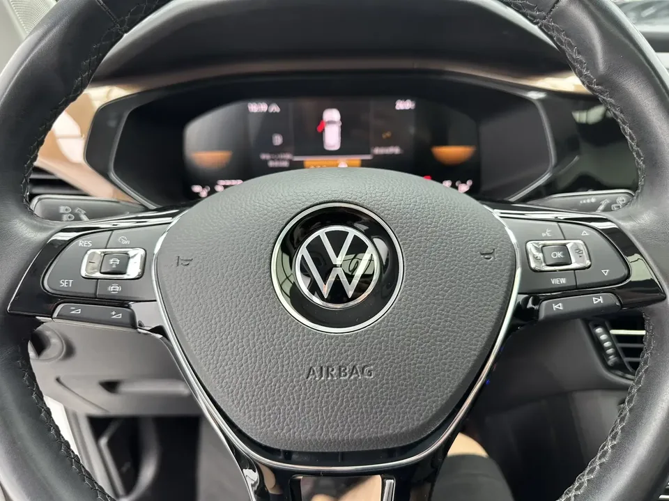 Volkswagen Tharu tuyue 2022 280TSI 2WD Deluxe Edition 2023 — thumbnail 4