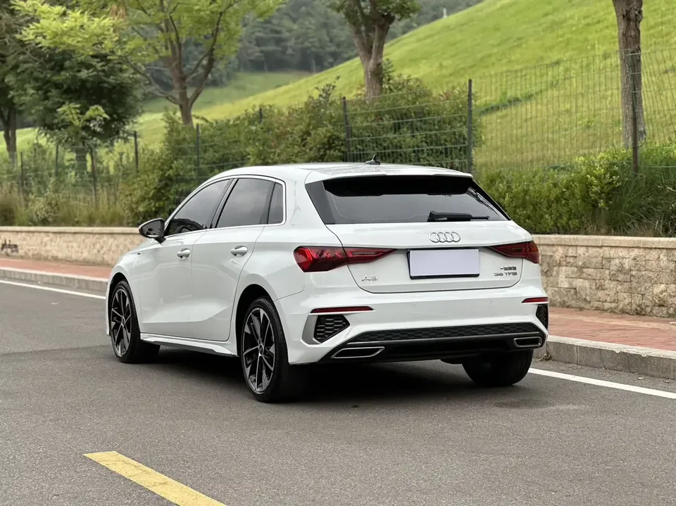 Audi A3 Audi A3 2022 Sportback 35 TFSI Stylish and sporty 2023 — thumbnail 2