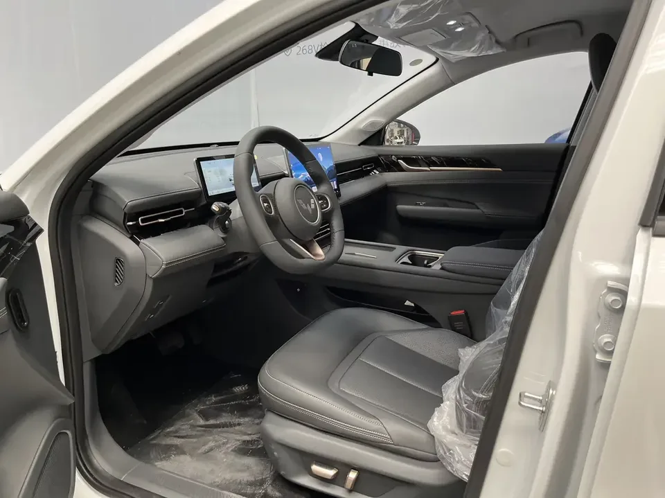 Wuling Starlight PHEV Wuling Starlight PHEV 2025 70km Smart Standard 2026 — thumbnail 5