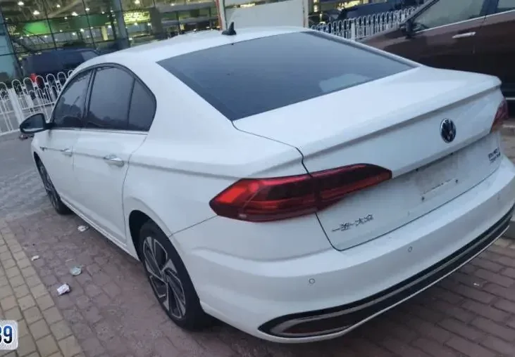Volkswagen Bora Bora 2023 280TSI DSG Premium Edition 2023 — thumbnail 4