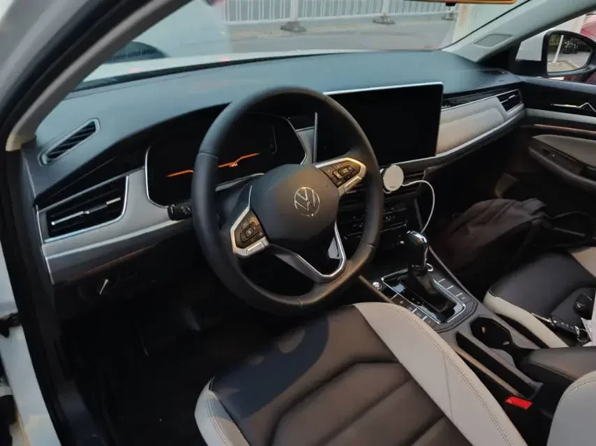 Volkswagen Bora Bora 2023 280TSI DSG Premium Edition 2023 — thumbnail 5