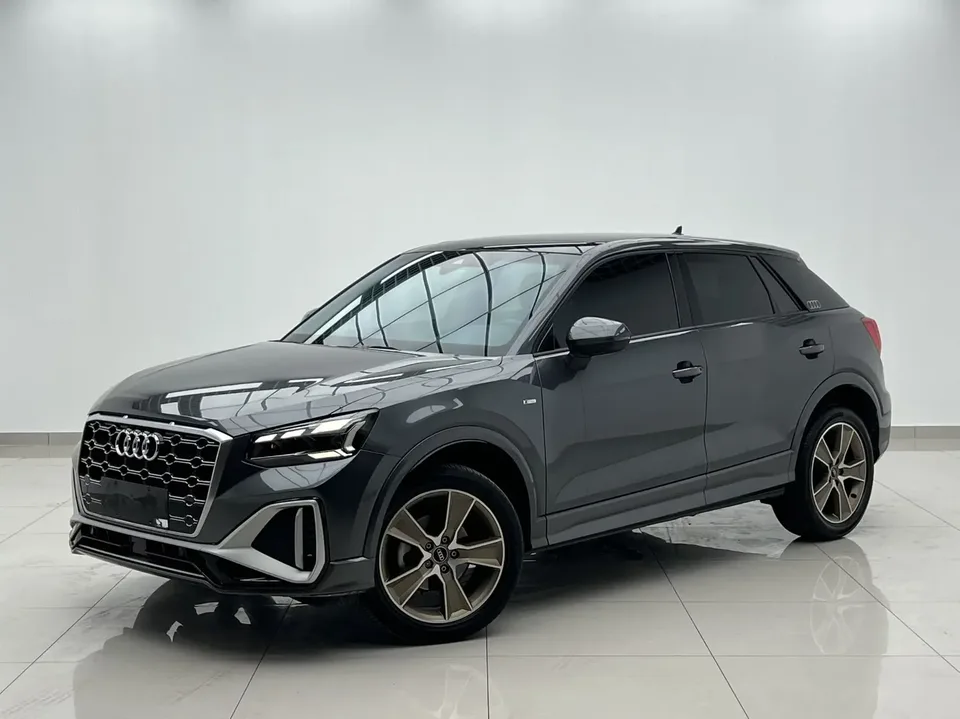 Audi Q2L Audi Q2L 2022 35 TFSI Stylish Dynamic 2023 — photo 1, buy with delivery to Moscow