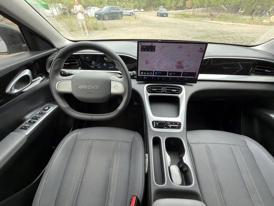Geely Star Wish Star Wish 2026 410km Free Edition 2025 — thumbnail 4