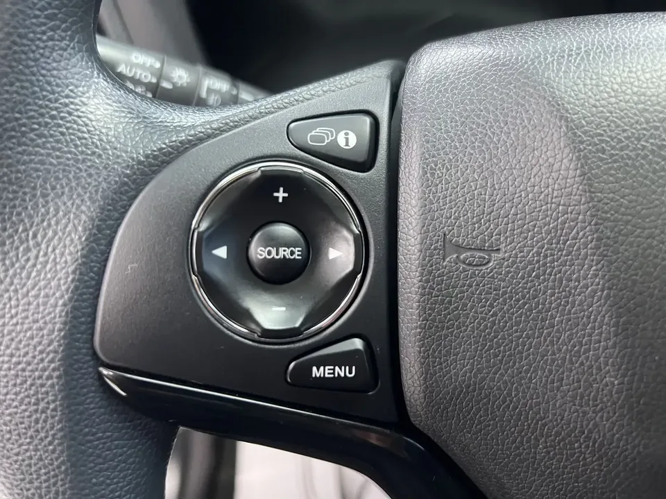 Honda VEZEL Binzhi 2022 1.5L CVT Elite Smart Edition 2022 — thumbnail 3