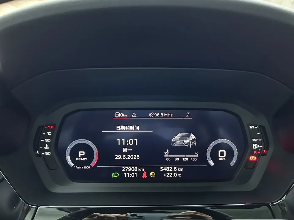 Audi A3 Audi A3 2023 A3L Limousine 35 TFSI facelift: stylish and sporty 2023 — миниатюра 4