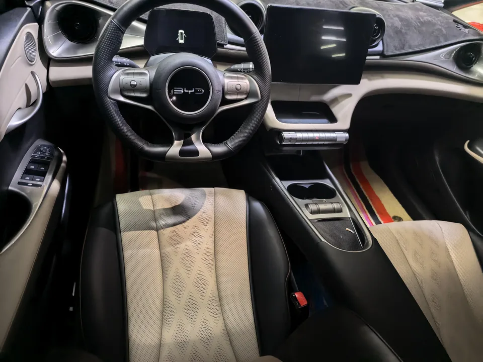BYD Dolphin dolphin 2024 Glory Edition 420km Freedom Edition 2025 — thumbnail 5