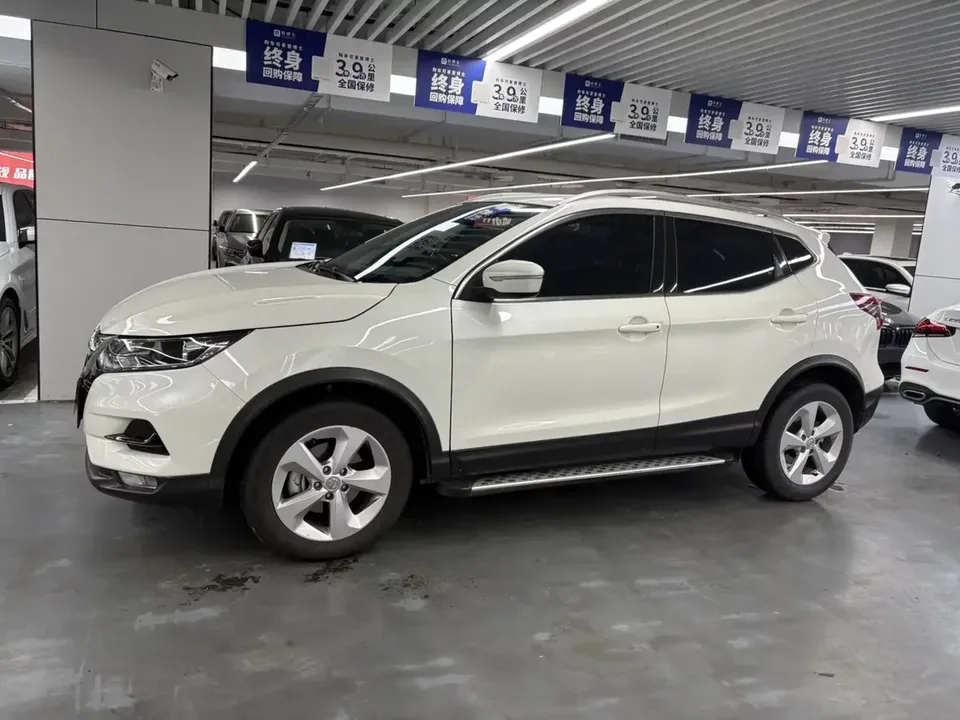 Nissan Qashqai Qashqai 2021 2.0L XV Prem Pro Luxury Pilot Edition 2022 — thumbnail 4