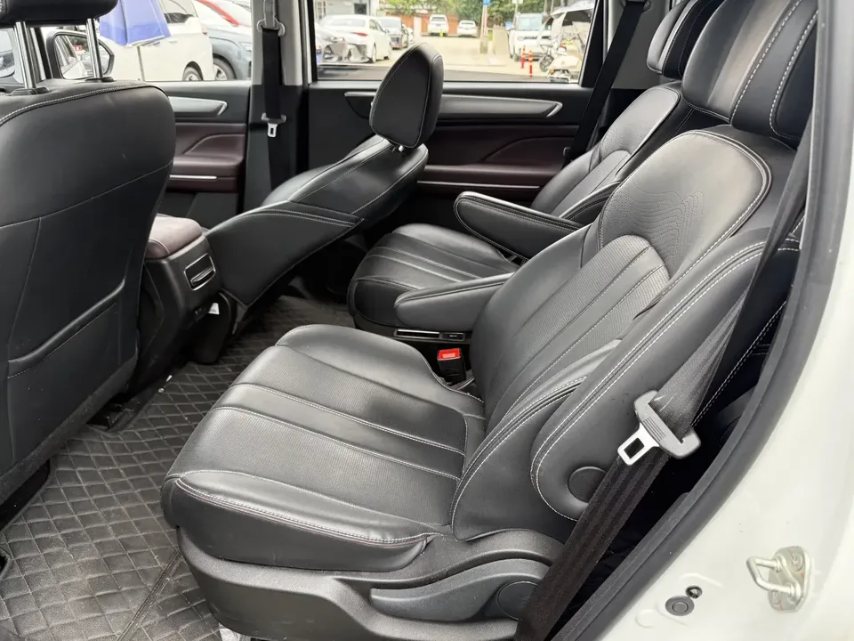GAC Trumpchi M6 Trumpchi M6 2023 PRO 270T WDCT Deluxe Edition 2024 — миниатюра 2