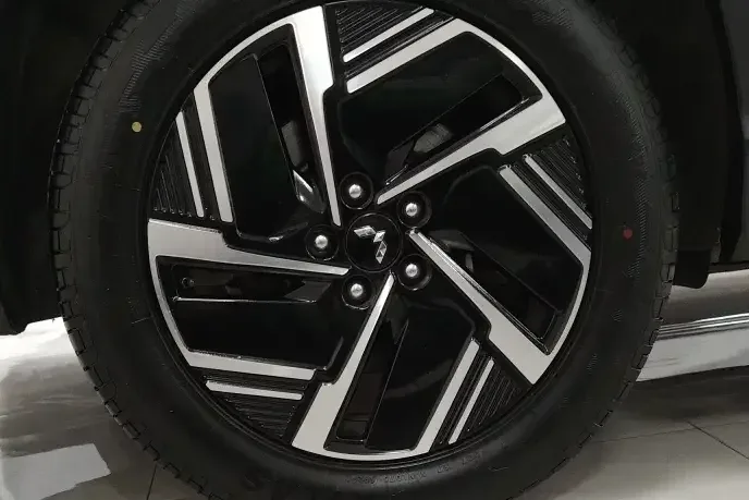 Wuling Starlight S PHEV Wuling Starlight S PHEV 2024 130km Flagship 2024 — thumbnail 3