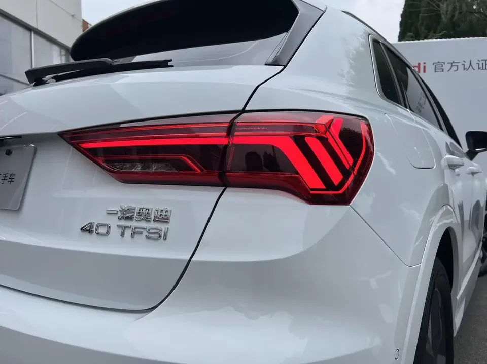 Audi Q3 Audi Q3 2022 35 TFSI Stylish Dynamic 2022 — thumbnail 3