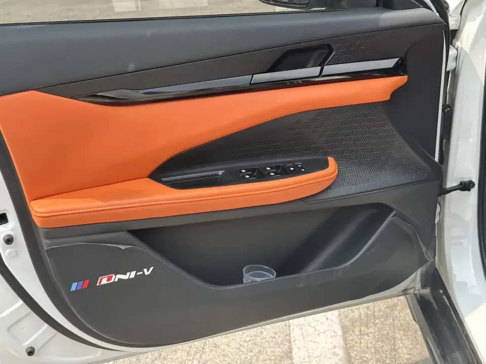 Changan UNI-V Changan UNI-V 2023 1.5T Sports Edition 2024 — миниатюра 4