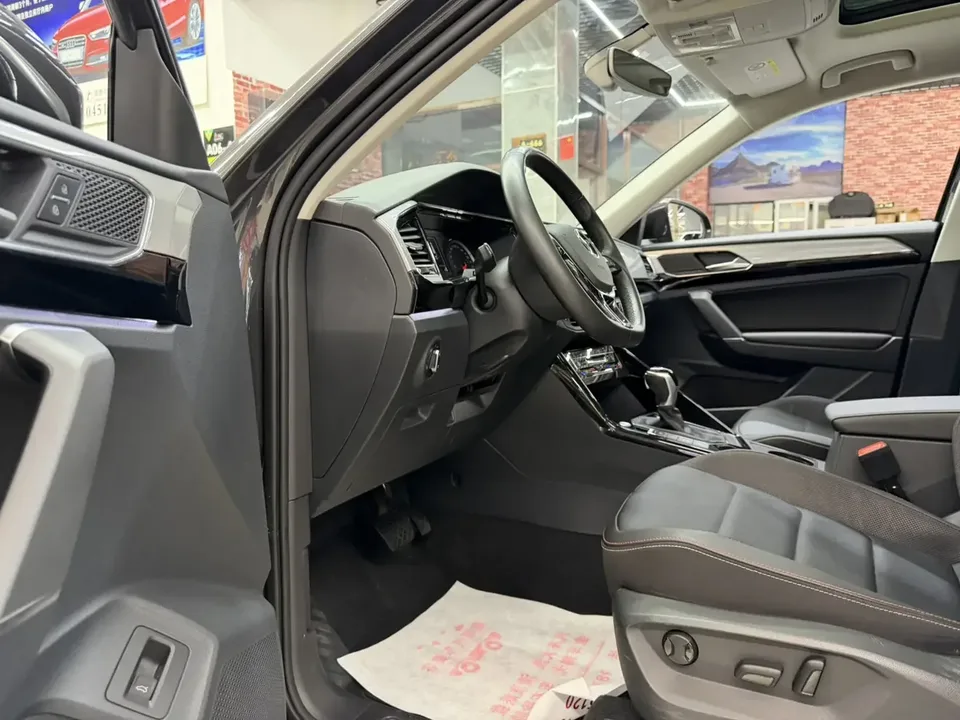 Volkswagen Tayron Tanyue 2022 280TSI 2WD Luxury Smart Edition 2022 — thumbnail 5