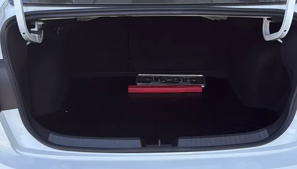 Volkswagen Sagitar Sagitar 2024 300TSI DSG Flying Edition 2024 — миниатюра 5