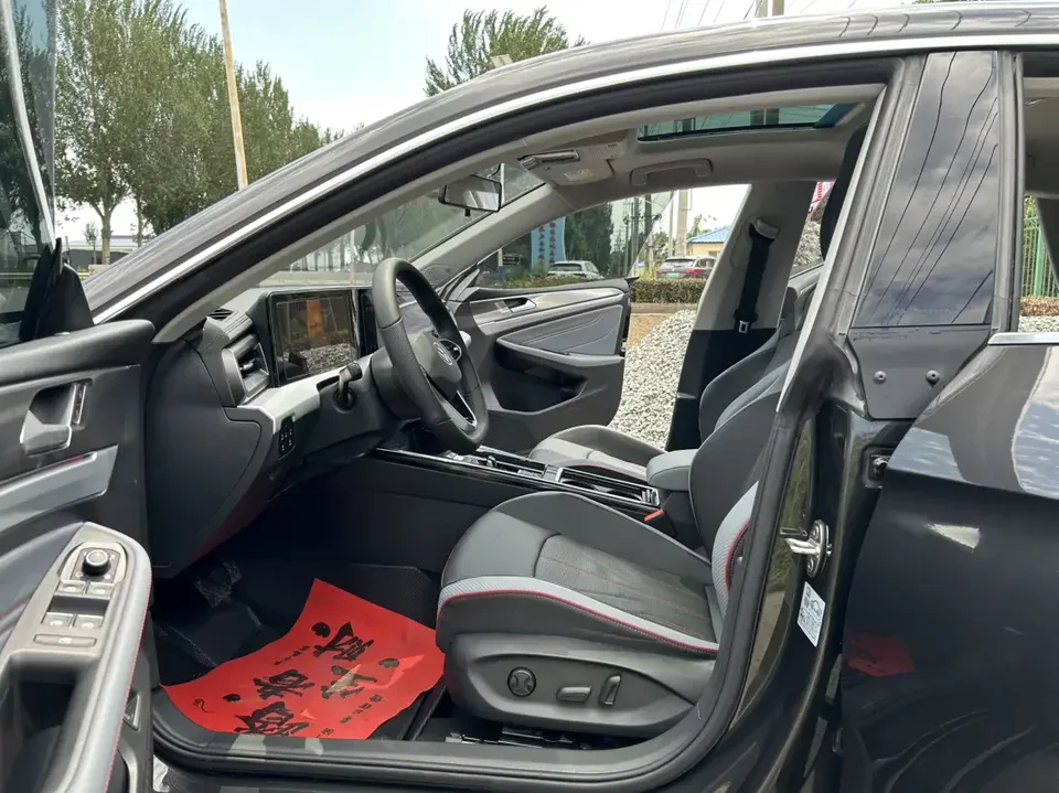 Volkswagen Lamando Lingdu 2023 Lingdu L 280TSI DSG Cool Edition 2023 — thumbnail 5