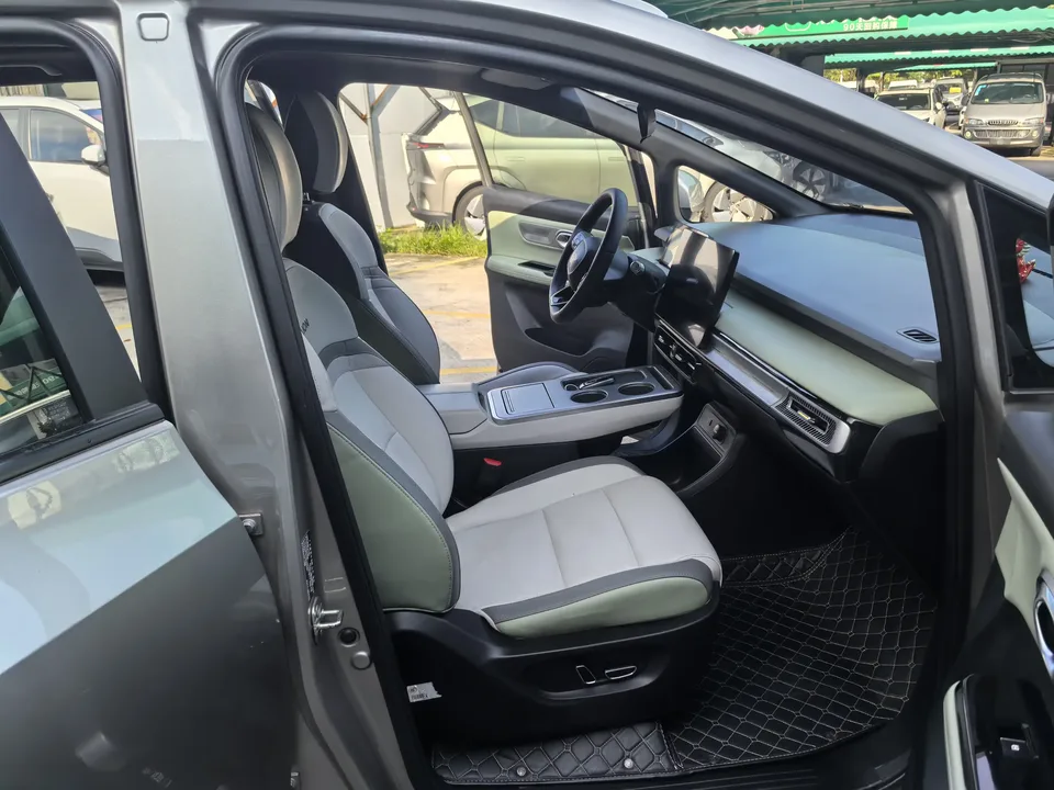 AION Y AION Y 2023 Plus 610 Intelligent Driving Edition Ternary Lithium 2023 — thumbnail 4