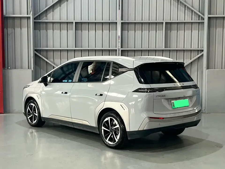 AION Y AION Y 2023 Plus 510 Smart Driving Edition 2024 — миниатюра 4
