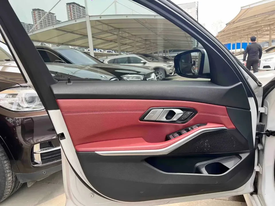 BMW 3 Series BMW 3 Series 2022 320i Sport Package 2022 — thumbnail 5