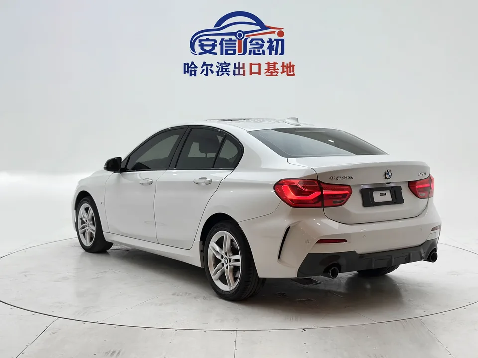 BMW 1 Series BMW 1 Series 2021 120i M Sport Night Edition 2022 — thumbnail 2