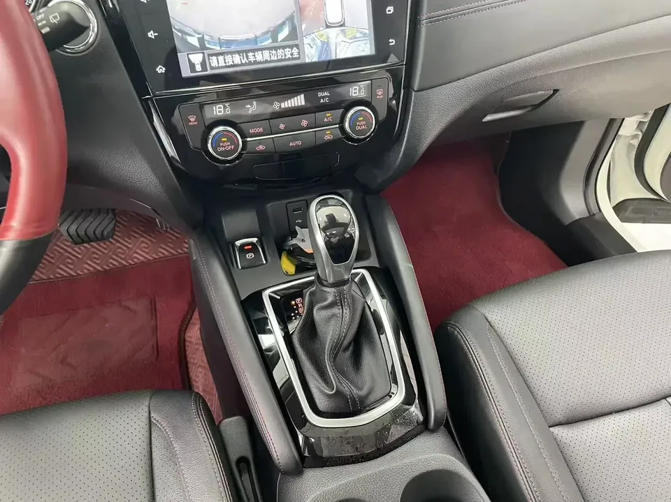 Nissan Qashqai Qashqai 2022 2.0L XV Prem. Deluxe Edition 2023 — thumbnail 4