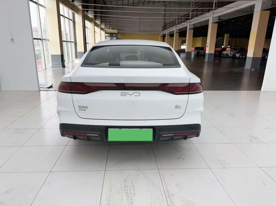 BYD Qin L DM Qin L DM 2024 DM-i 80KM Leading Type 2025 — thumbnail 2