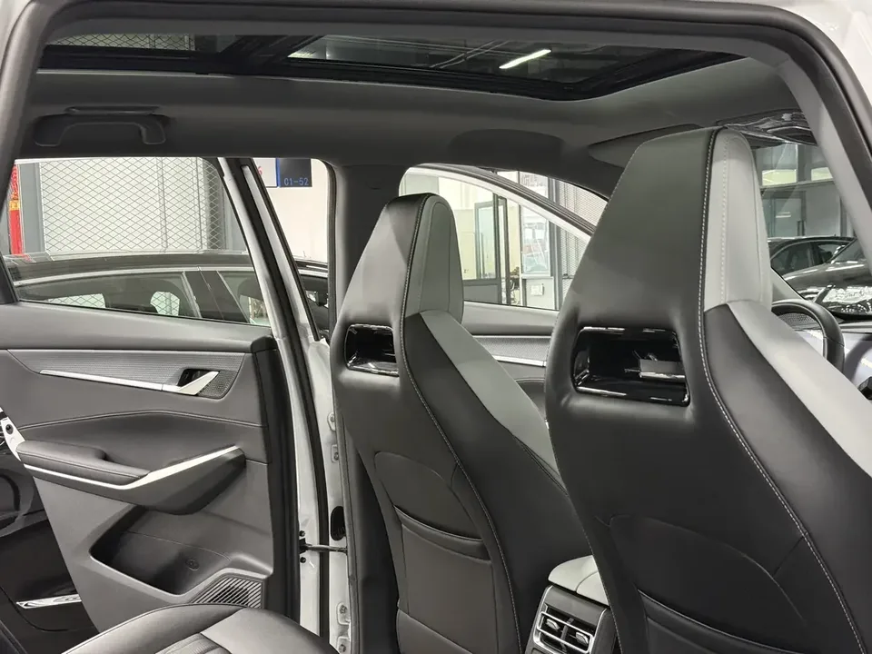Changan CS75PLUS Changan CS75 PLUS 2024 The third generation champion version 1.5T automatic intelligent driving strong navigation 2024 — thumbnail 5