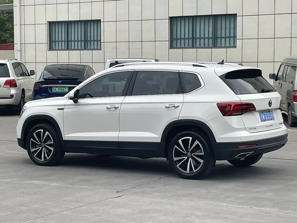 Volkswagen Tharu tuyue 2022 280TSI 2WD Deluxe Edition 2022 — thumbnail 4
