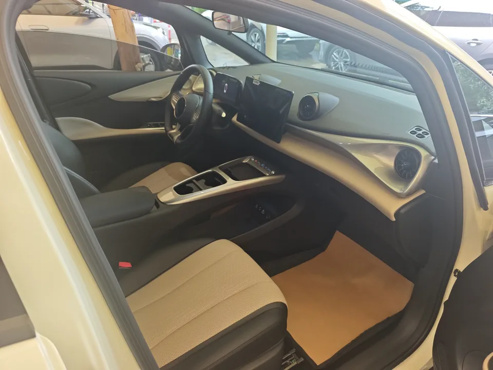 BYD Dolphin dolphin 2025 Smart Driving Edition 420KM Free Edition 2025 — миниатюра 5