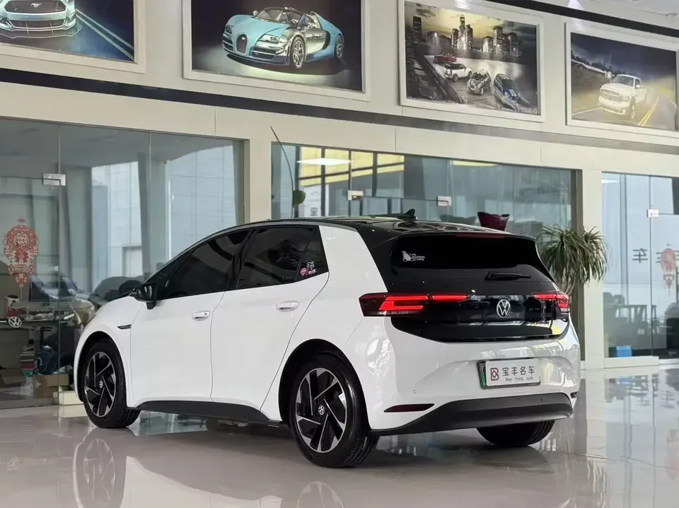 Volkswagen ID.3 Volkswagen ID.3 2024 Outstanding Edition 2024 — thumbnail 4