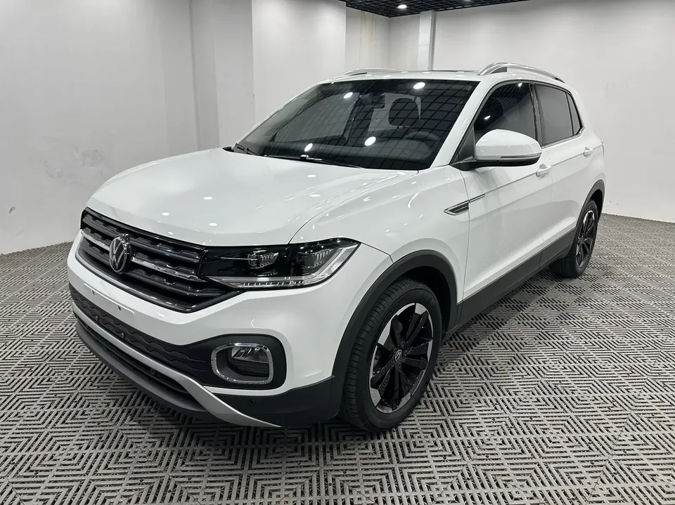 Volkswagen Explore the shadows Explore the shadows 2021 1.5L Automatic Joy-Link Edition 2023 — photo 1, buy with delivery to Moscow