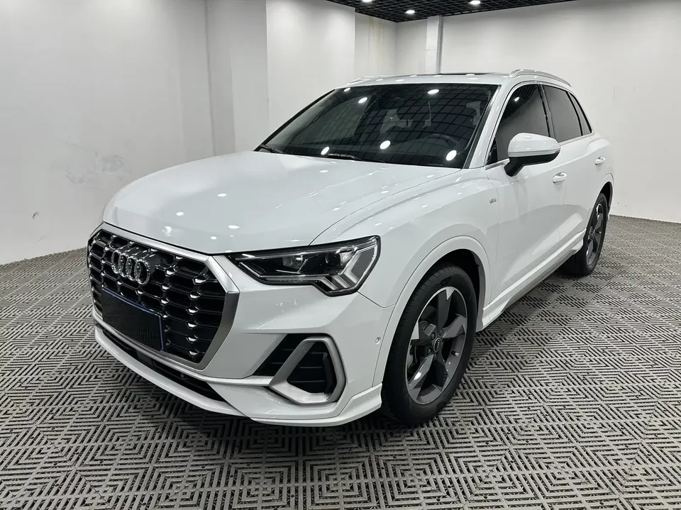 Audi Q3 Audi Q3 2022 35 TFSI Stylish Dynamic 2022 — photo 1, buy with delivery to Moscow