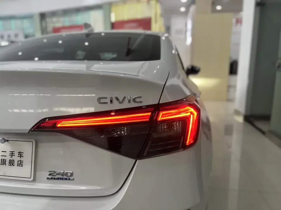 Honda CIVIC Civic 2023 240TURBO CVT Power Edition 2024 — thumbnail 3