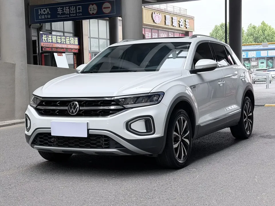 Volkswagen T-Roc TANG 2023 280TSI DSG Time Edition 2023 — фото 1, купить с доставкой в Москву
