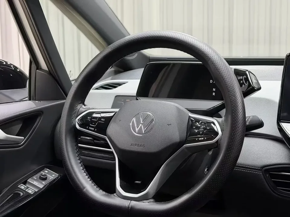 Volkswagen ID.3 Volkswagen ID.3 2024 Outstanding Edition 2024 — thumbnail 3