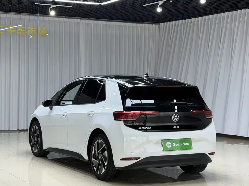 Volkswagen ID.3 Volkswagen ID.3 2024 Outstanding Edition 2024 — thumbnail 4