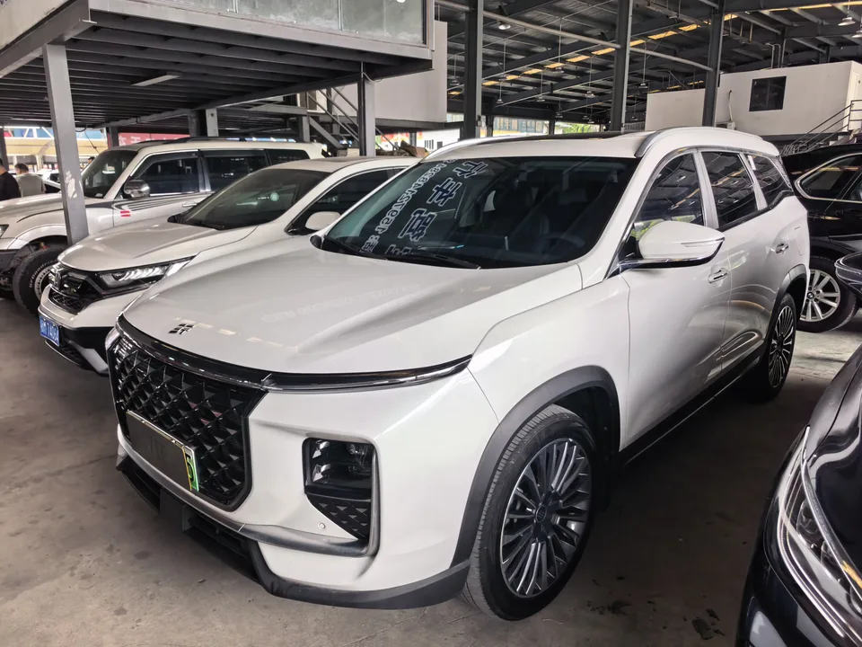 Jietu Shanhai L9 Jietu Shanhai L9 2024 1.5TD Pro 2024 — photo 1, buy with delivery to Moscow