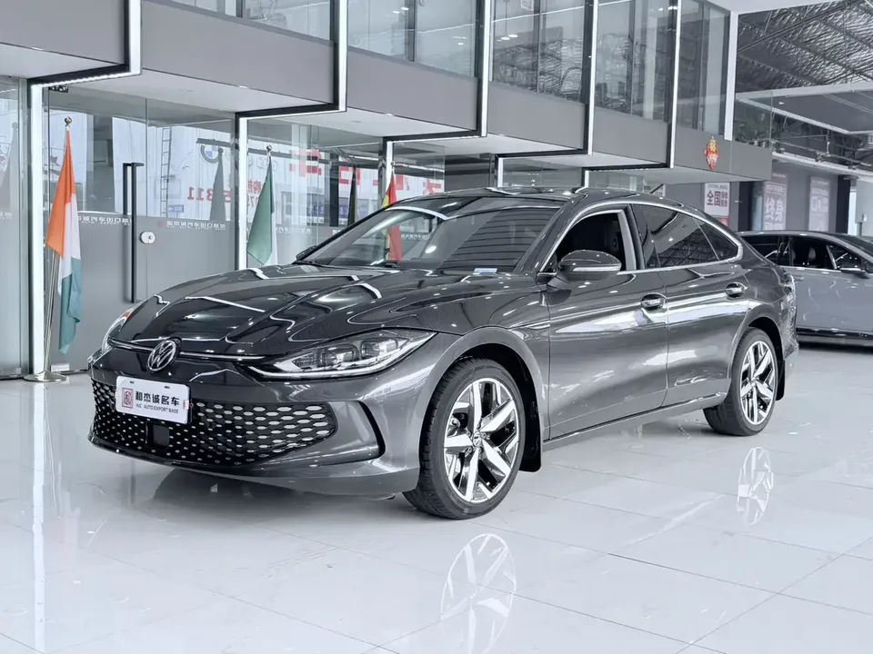 Volkswagen Lamando Lingdu 2023 Lingdu L 280TSI DSG Cool Edition 2024 — photo 1, buy with delivery to Moscow