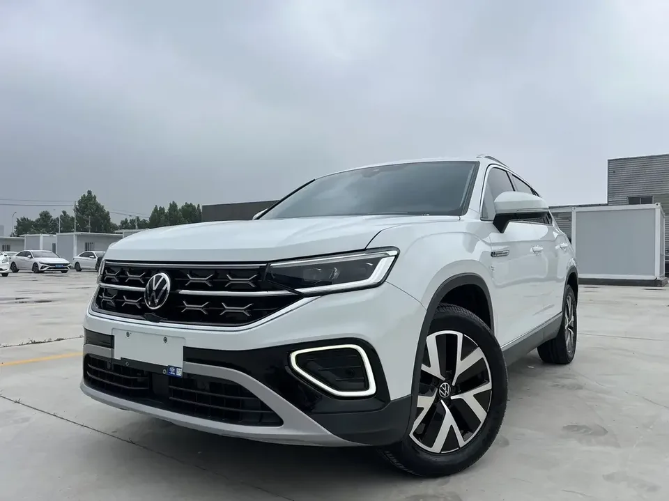 Volkswagen Tayron Tanyue 2023 280TSI 2WD Luxury Plus Advanced Edition 2023 — фото 1, купить с доставкой в Москву