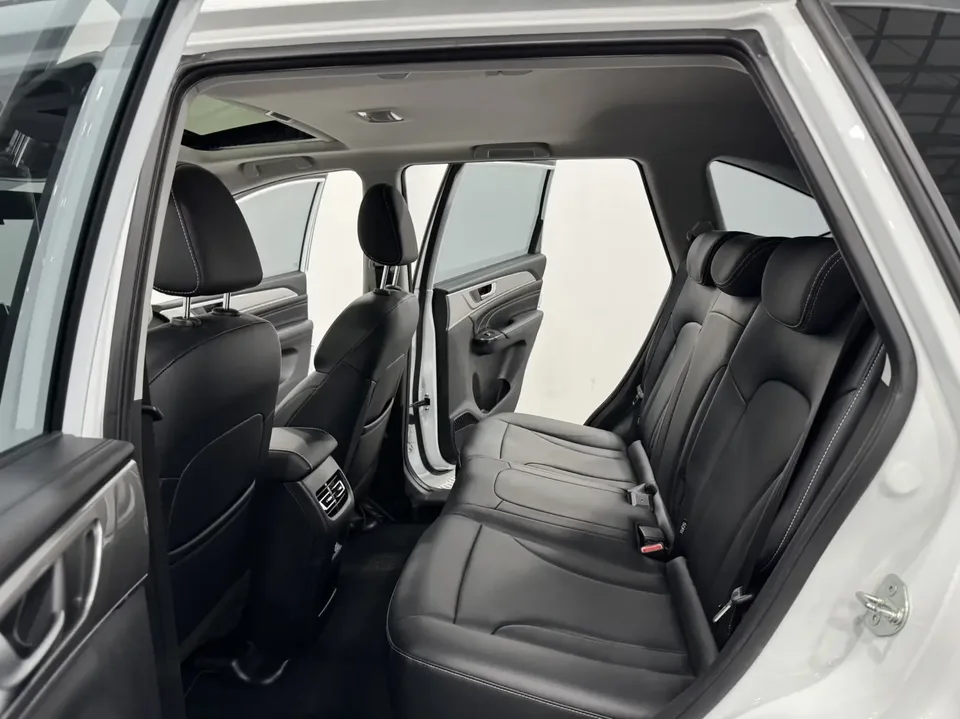 Haval M6 Haval M6 2023 PLUS 1.5T Manual Luxury Smart Connection 2023 — thumbnail 3