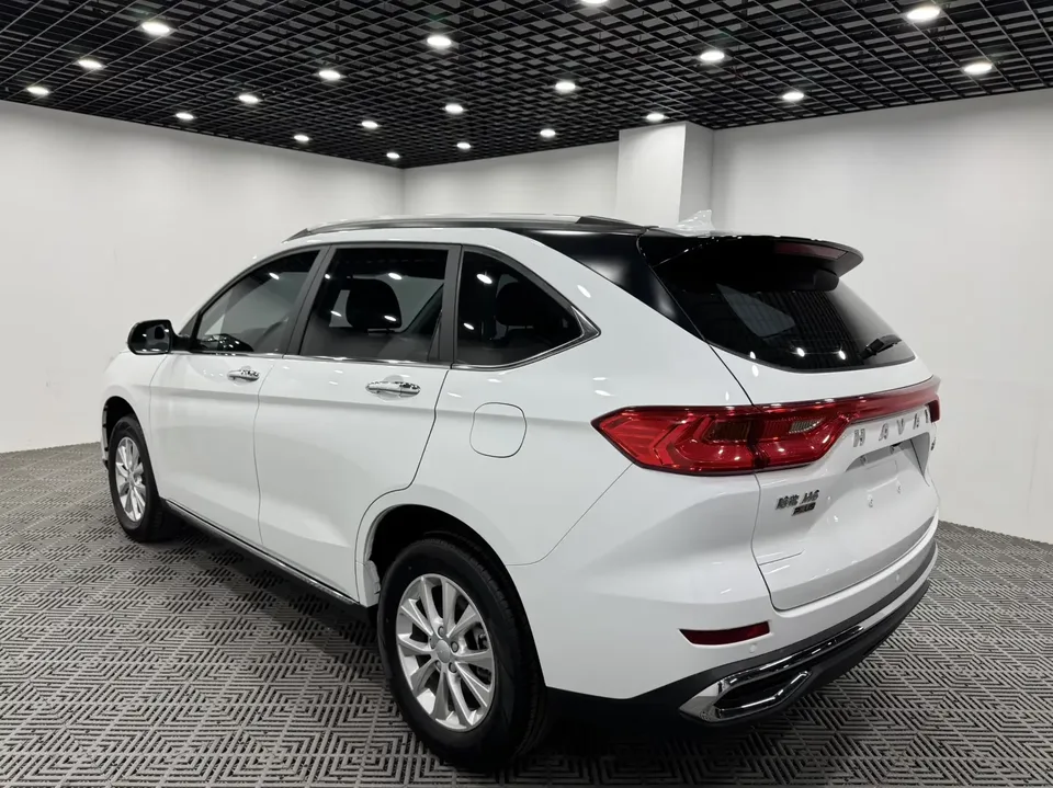 Haval M6 Haval M6 2023 PLUS 1.5T Manual Luxury Smart Connection 2023 — thumbnail 4