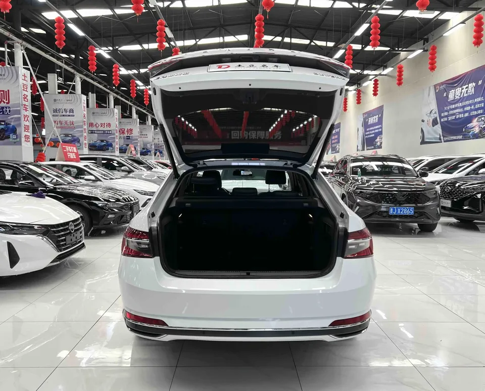 Skoda Superb Speedy 2023 Modified TSI280 DSG Premium Edition 2023 — thumbnail 4
