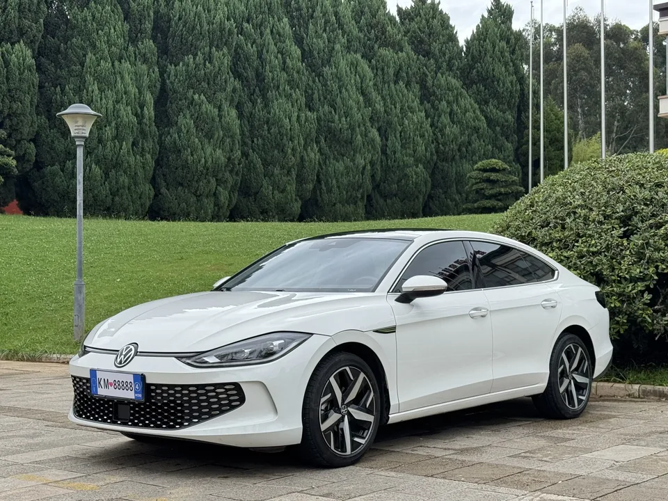 Volkswagen Lamando Lingdu 2022 Lingdu L 280TSI DSG Cool Edition 2023 — photo 1, buy with delivery to Moscow