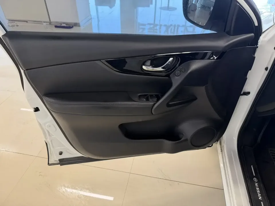 Nissan Qashqai Qashqai 2021 2.0L XV Smart Edition 2022 — миниатюра 4