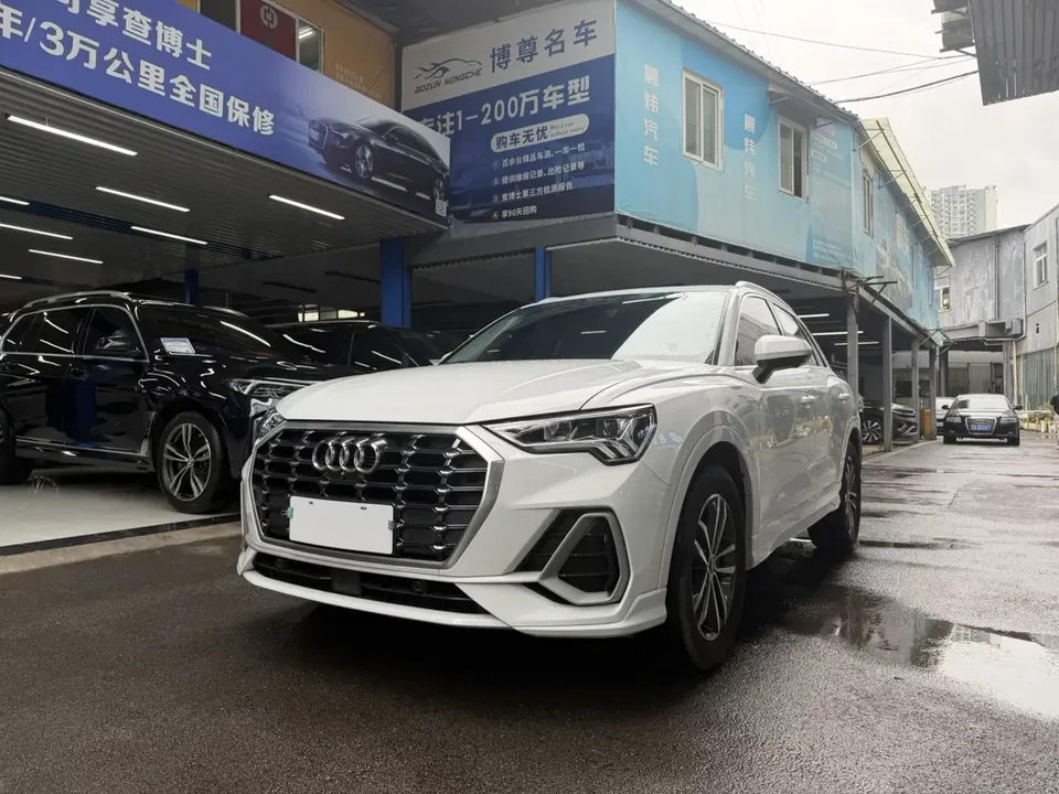Audi Q3 Audi Q3 2022 35 TFSI Progressive Dynamic 2022 — photo 1, buy with delivery to Moscow